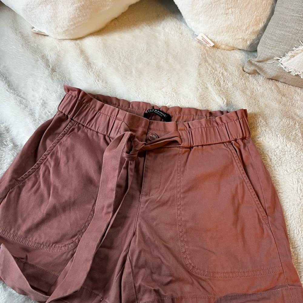 Liverpool High Waist Pink Shorts Relaxed Fit